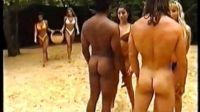 امرأة ناضجة مع فيديوهات سكسيه اجنبيه هيئة جميلة الساحرة الابن الصغير للمضيفة