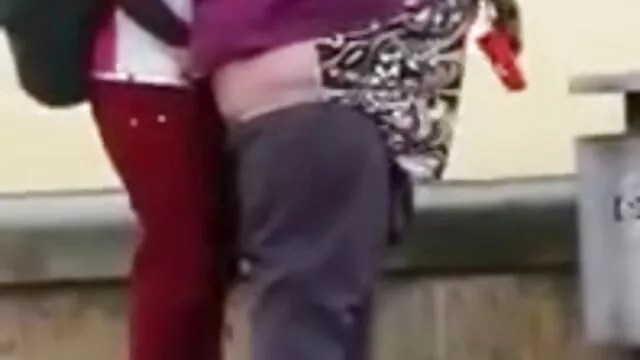 لا تنسى متجرد مقاطع فيديو سكسيه اجنبيه