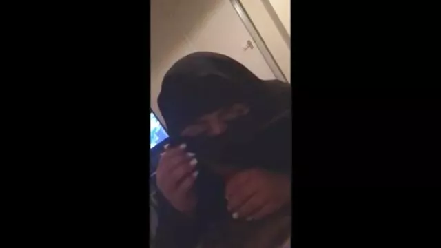 لتعليم بعض الدروس عن لقطات سكسيه اجنبيه الجنس
