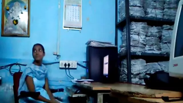 شاب افلام سكسيه اجنبيه قويه و امرأة ناضجة اللعين